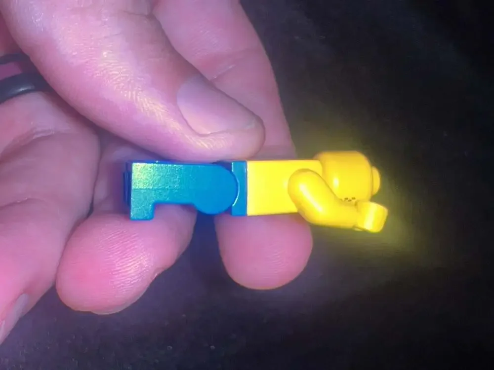 LEGO Pirates Minifigure, Pirate with Anchor Print on Maroon Vest/ Blue Legs - Picture 3 of 4